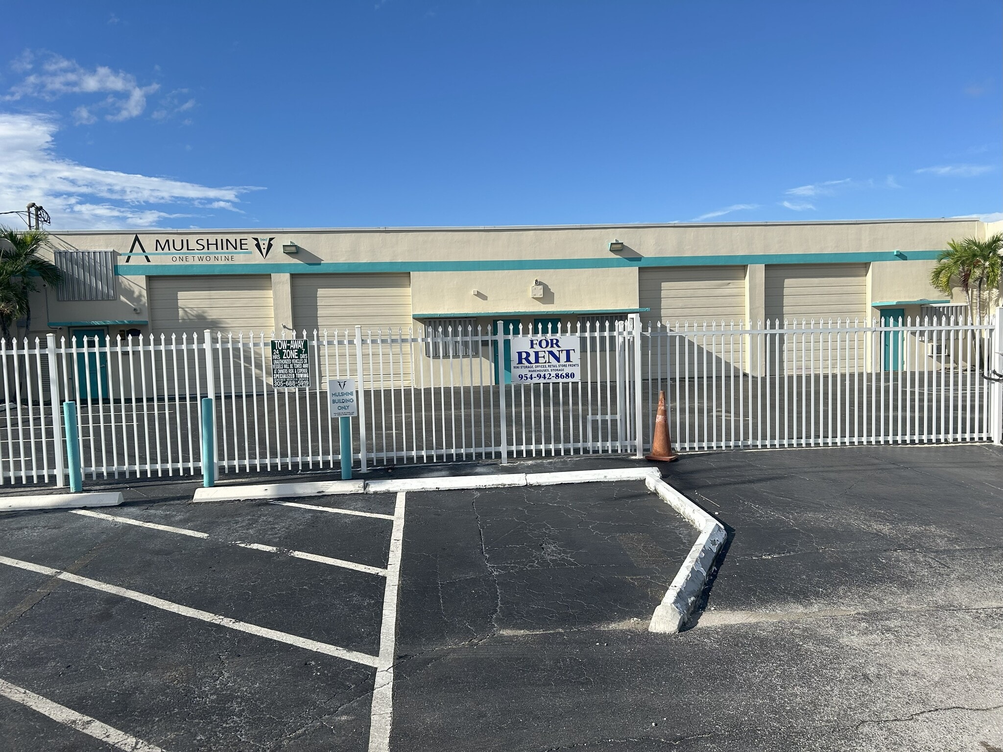 8891-8897 SW 129th Ter, Miami, FL for lease Primary Photo- Image 1 of 2