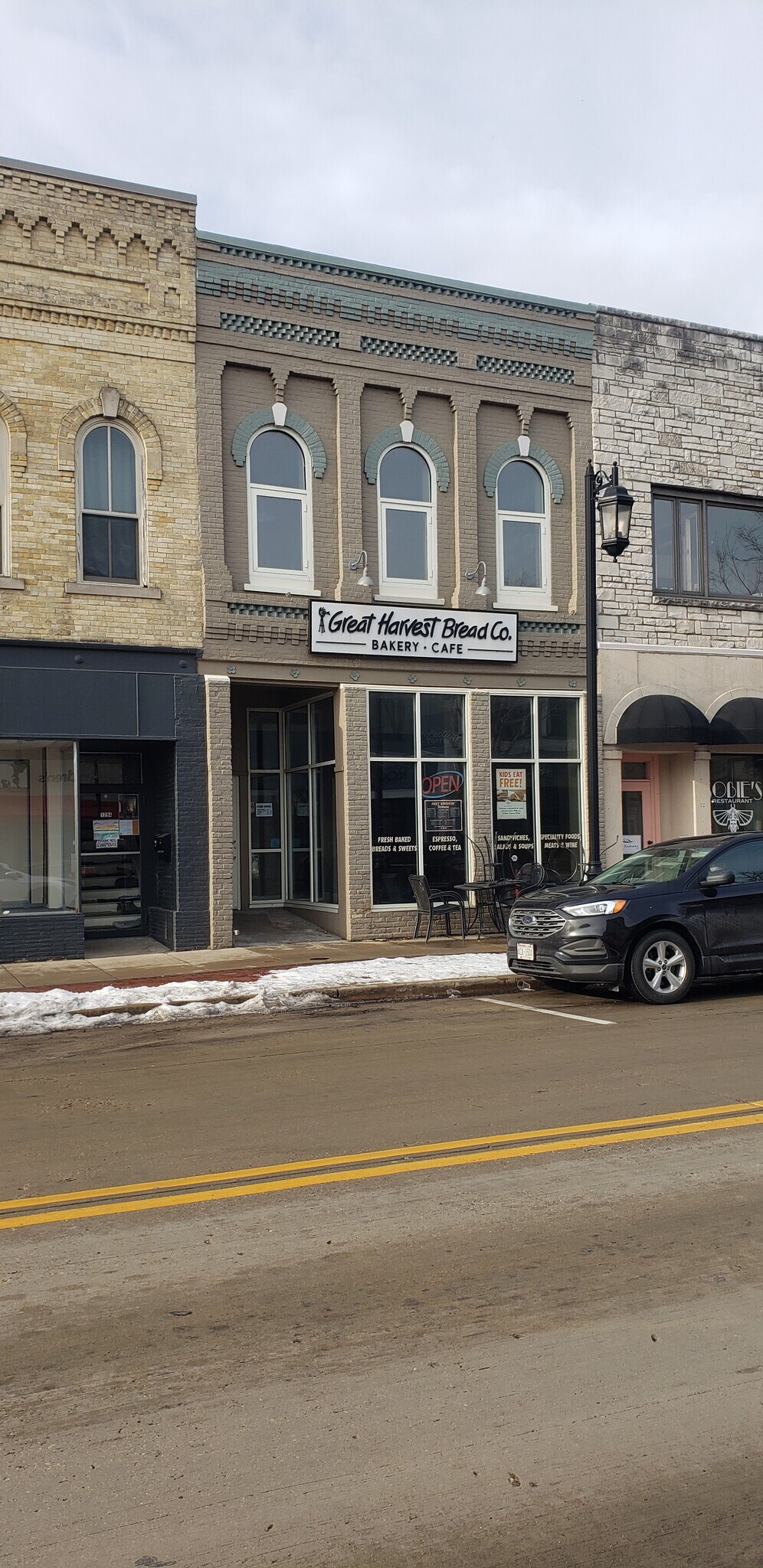 127 Wisconsin, Oconomowoc, WI for sale Primary Photo- Image 1 of 1