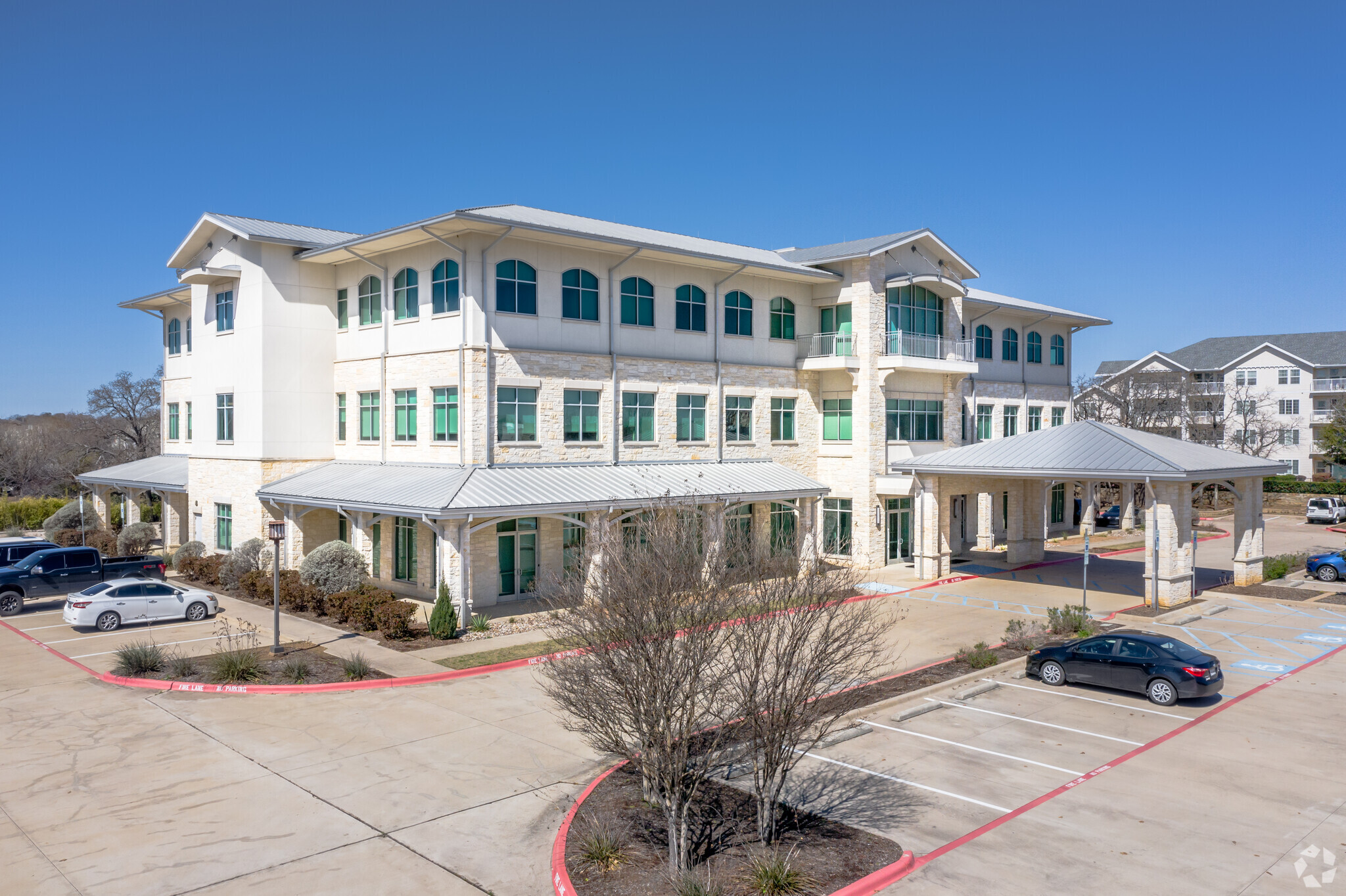 2800 Shoreline Dr, Denton, TX for lease Building Photo- Image 1 of 14