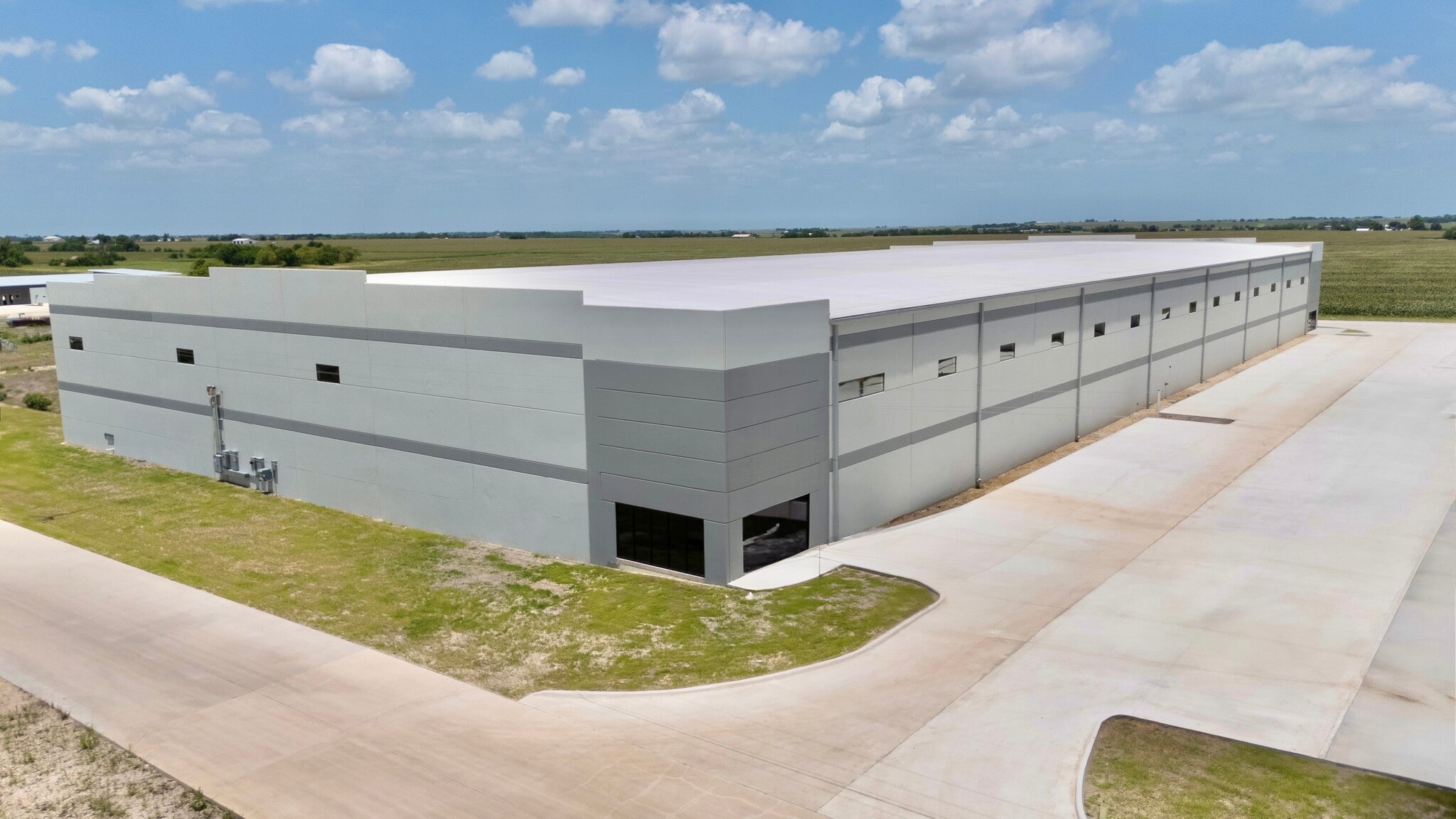 21901 US-79 Hwy, Taylor, TX for lease Interior Photo- Image 1 of 5