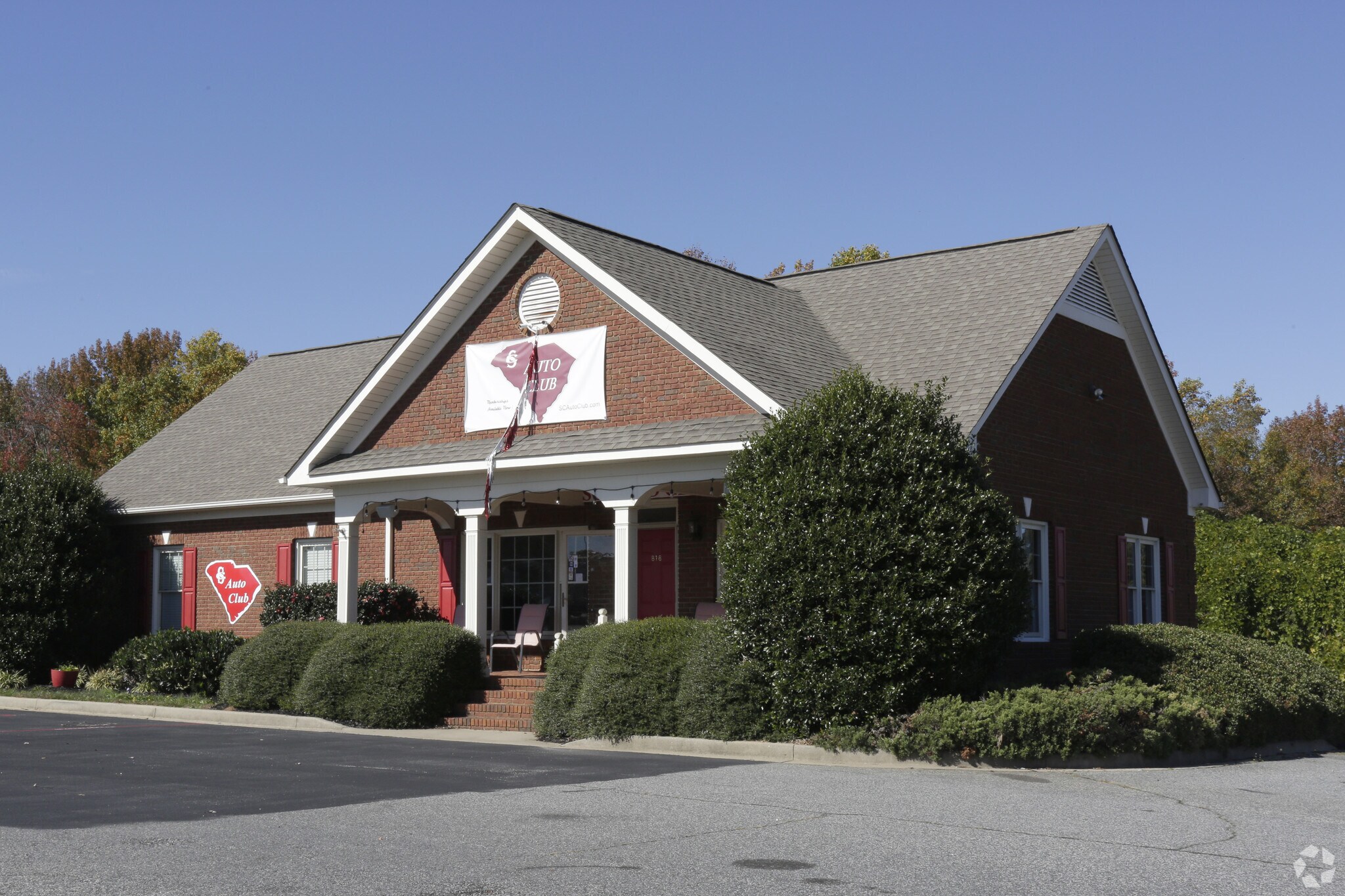 816 W Wade Hampton Blvd, Greer, SC for sale Primary Photo- Image 1 of 1