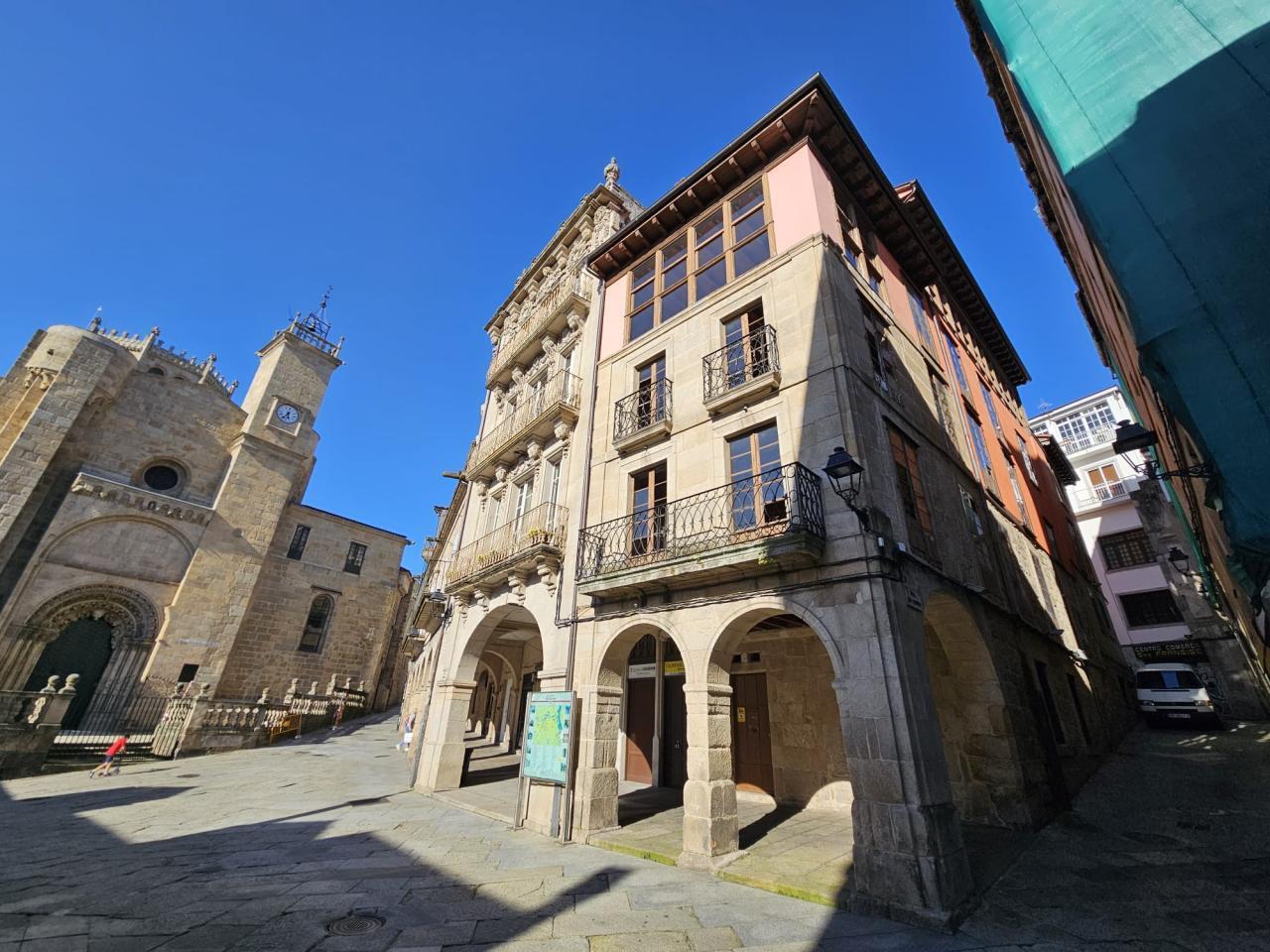 Praza Do Trigo, Ourense, Orense for sale Building Photo- Image 1 of 26
