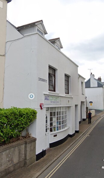 1 Litchdon St, Barnstaple for sale - Primary Photo - Image 1 of 1