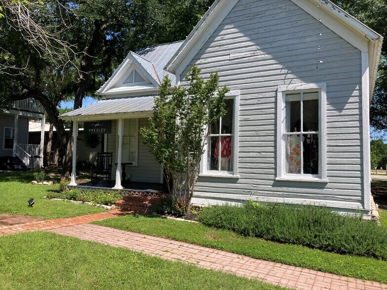 7 N Main St, Salado, TX for lease - Building Photo - Image 2 of 7