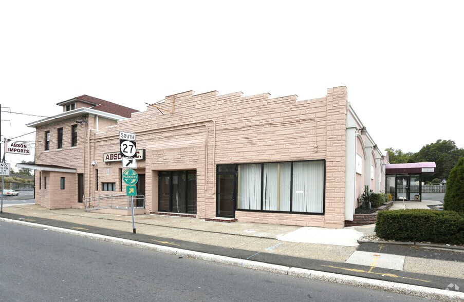 216 Saint Ave, Rahway, NJ 07065