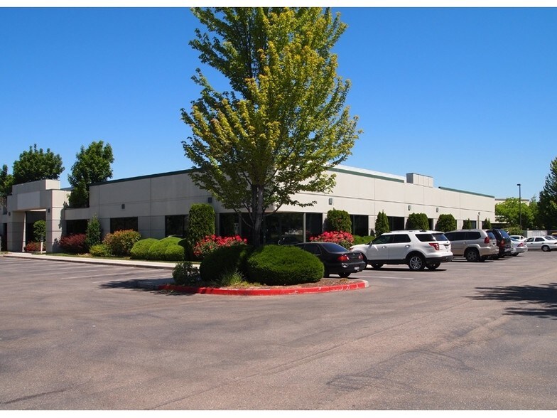 6148 N Discovery Way, Boise, ID for sale - Building Photo - Image 1 of 1