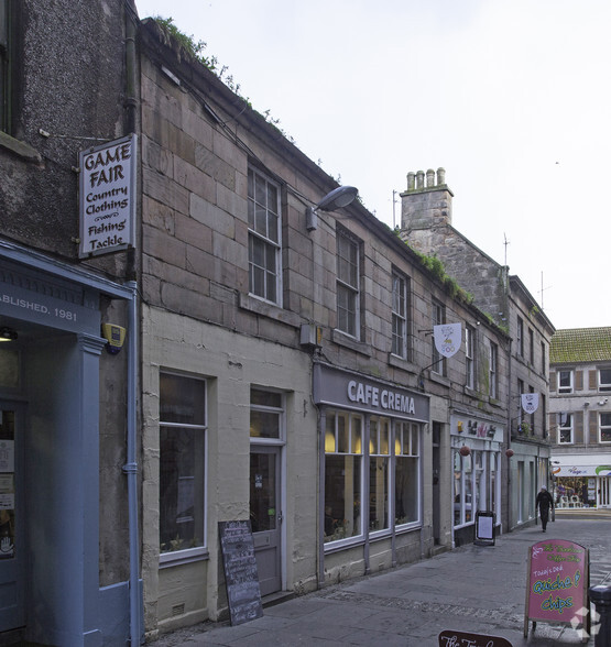 4-10 Marygate, Berwick Upon Tweed for lease - Primary Photo - Image 1 of 3