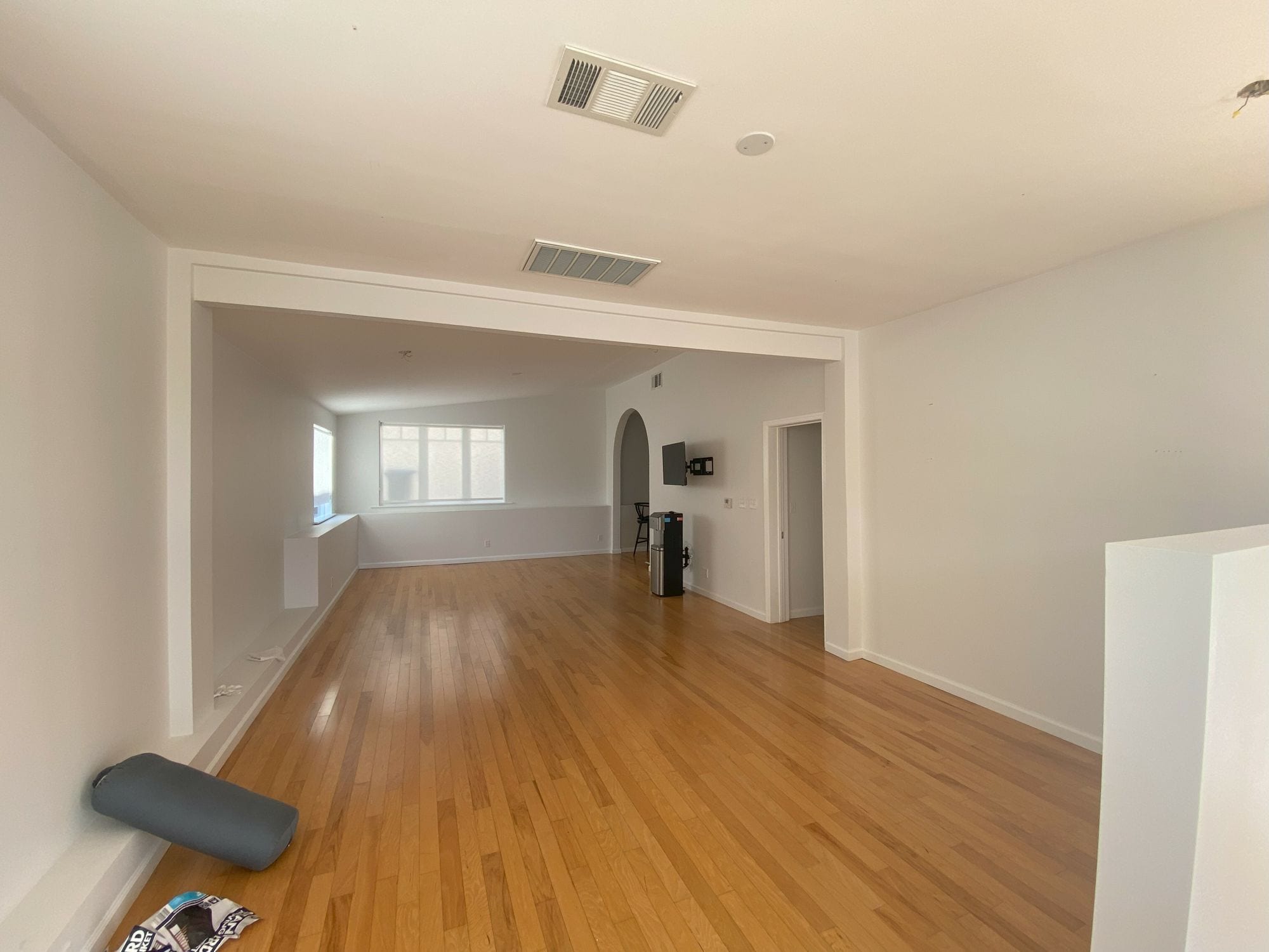 1129 Magnolia Ave, Larkspur, CA for lease Interior Photo- Image 1 of 2