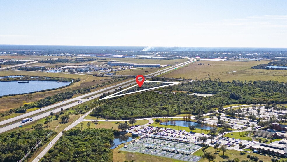 7300 Florida st, Punta Gorda, FL for sale - Primary Photo - Image 1 of 27