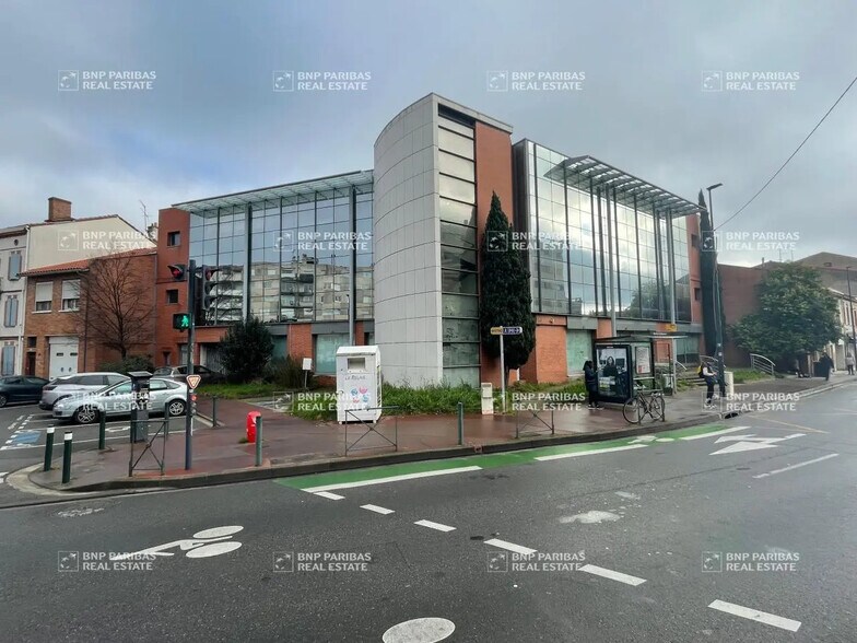 Office in Toulouse for lease - Building Photo - Image 3 of 23