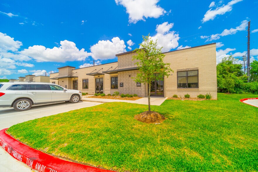 202 Industrial Blvd, Sugar Land, TX 77478 | LoopNet