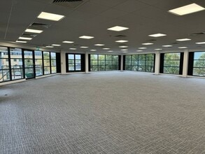 Hyde Way, Welwyn Garden City for lease Interior Photo- Image 2 of 3