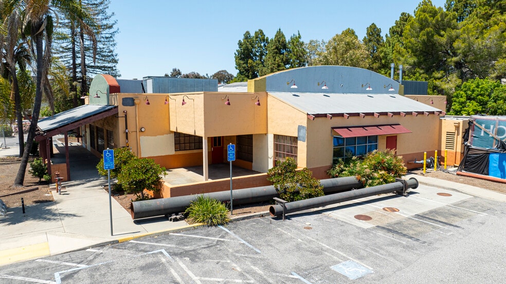 2116 W El Camino Real, Mountain View, CA for lease - Building Photo - Image 2 of 3