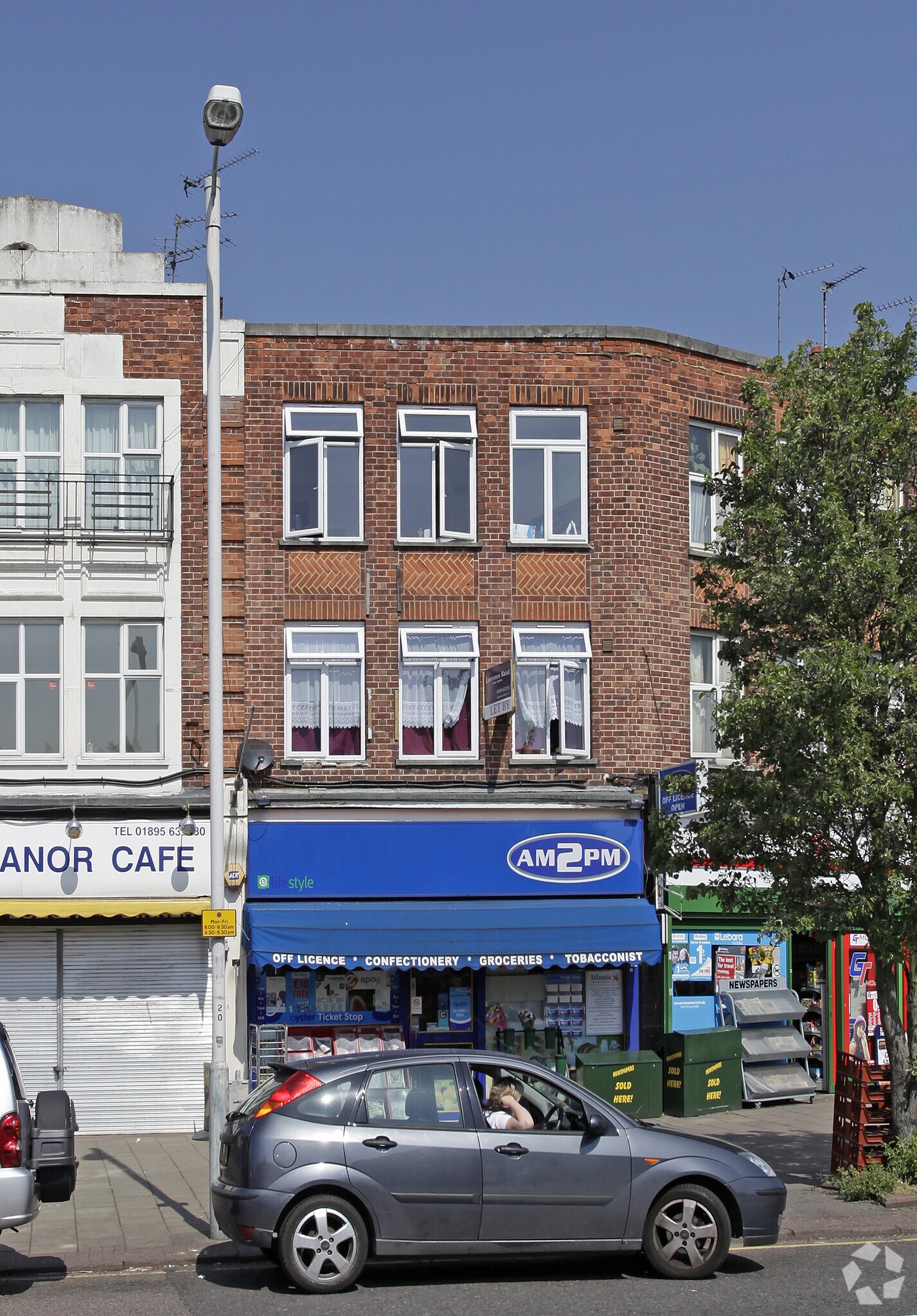 120 Victoria Rd, Ruislip for sale Primary Photo- Image 1 of 1