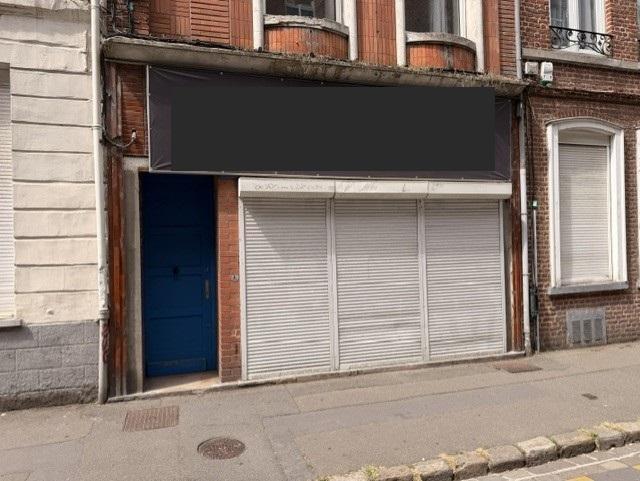 Retail in Lille for lease Building Photo- Image 1 of 5
