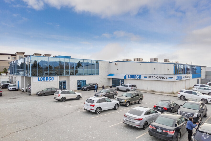 22866 Dewdney Trunk Rd, Maple Ridge, BC for lease - Building Photo - Image 1 of 3
