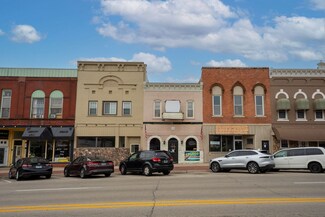 More details for 132 N State St, Belvidere, IL - Retail for Sale