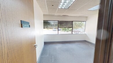 1251 N Plum Grove Rd, Schaumburg, IL for lease Interior Photo- Image 2 of 9