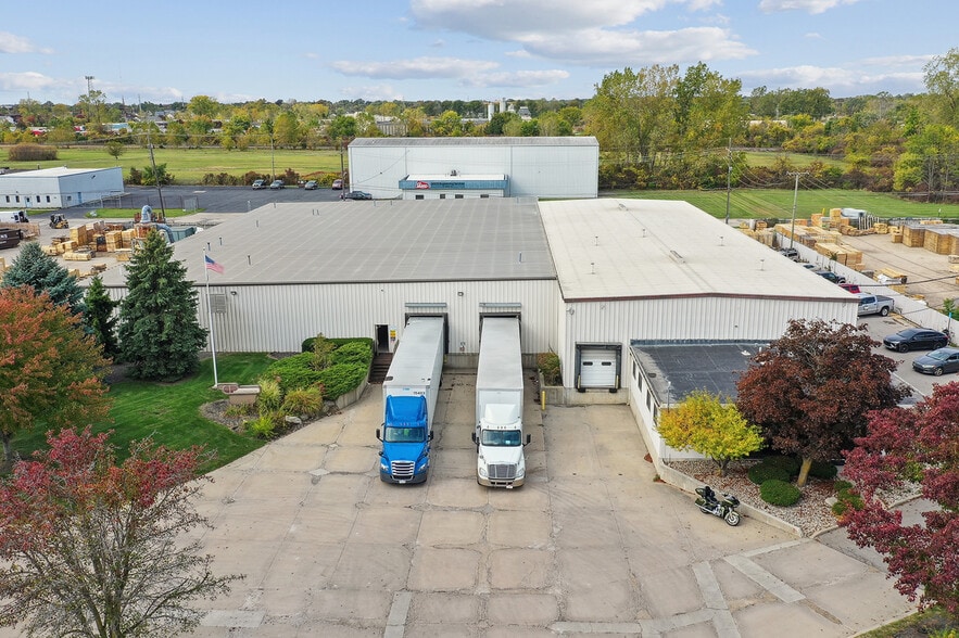 601 Detroit Ave, Monroe, MI for sale - Building Photo - Image 3 of 11