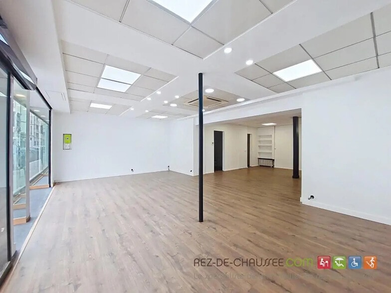 Retail in Lyon for sale - Interior Photo - Image 3 of 6