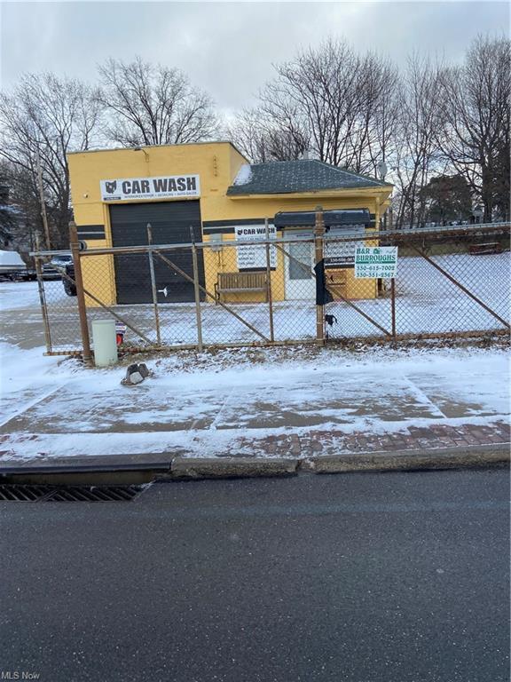 1379 S Main St, Akron, OH for sale Primary Photo- Image 1 of 1