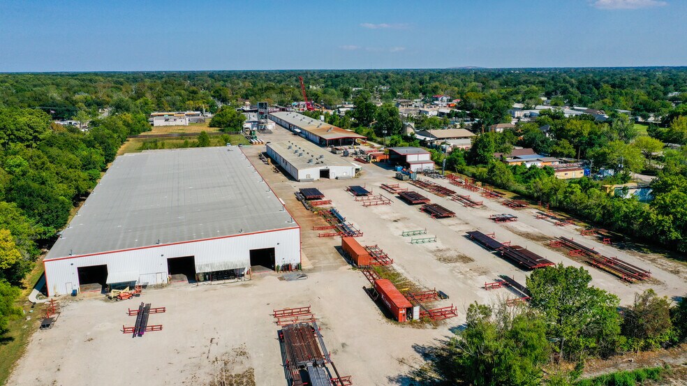 11939 Aldine Westfield Rd, Houston, TX for lease - Building Photo - Image 3 of 12