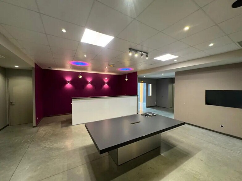 5 Boucle De La Bergerie, Saint-Julien-lès-Metz for lease - Interior Photo - Image 2 of 5