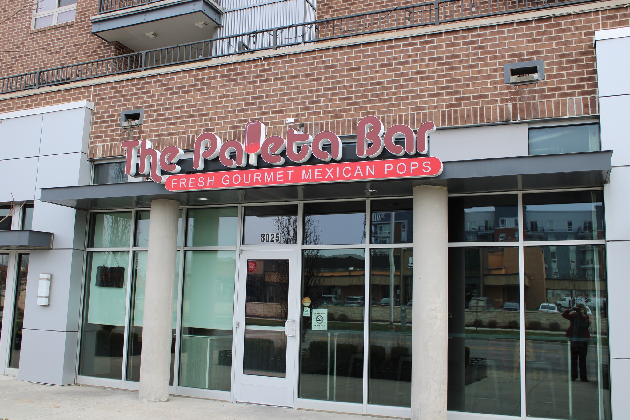 8045 Metcalf Ave, Overland Park, KS for lease Interior Photo- Image 1 of 7