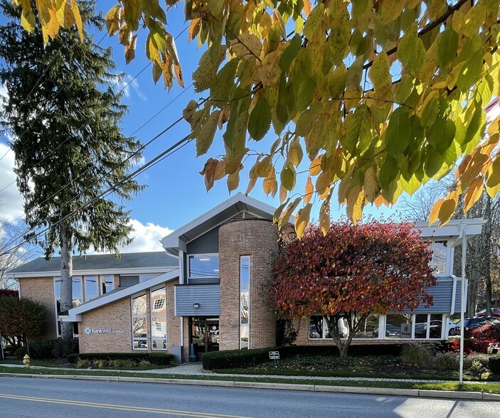 47 Old Ridgefield Rd, Wilton, CT for sale - Building Photo - Image 1 of 1