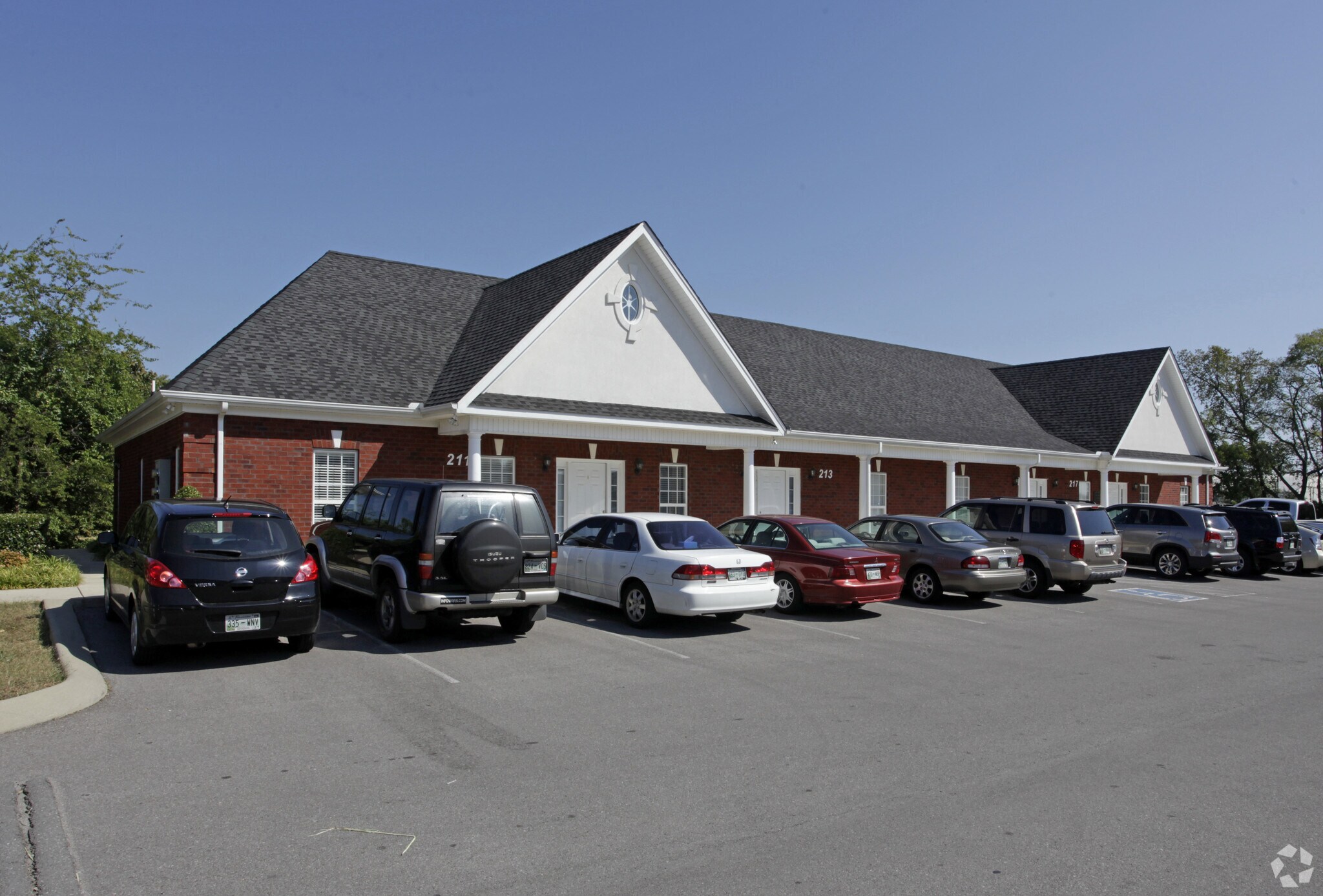 211-217 Uptown Sq, Murfreesboro, TN for sale Primary Photo- Image 1 of 1