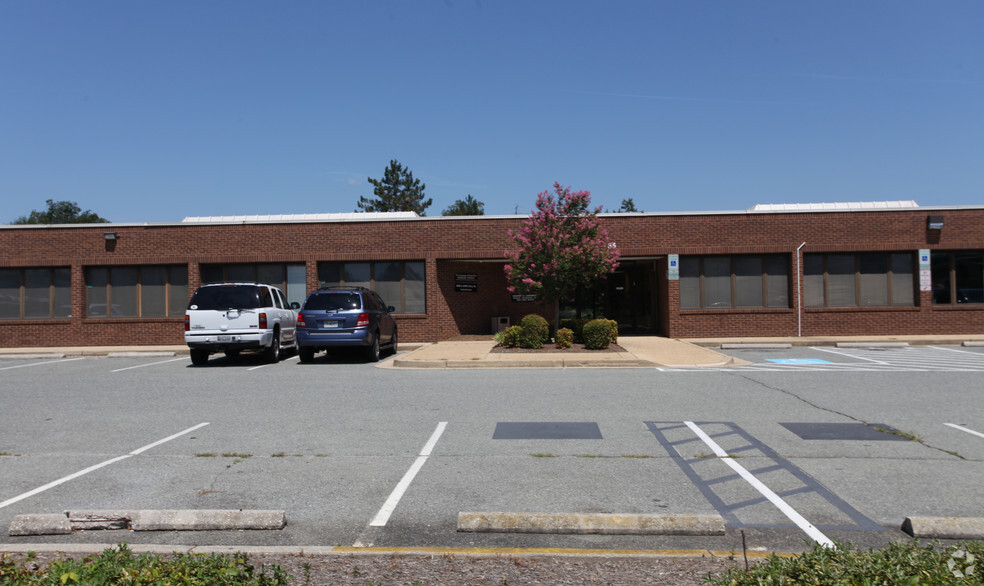 85 High St, Waldorf, MD for lease - Building Photo - Image 3 of 11