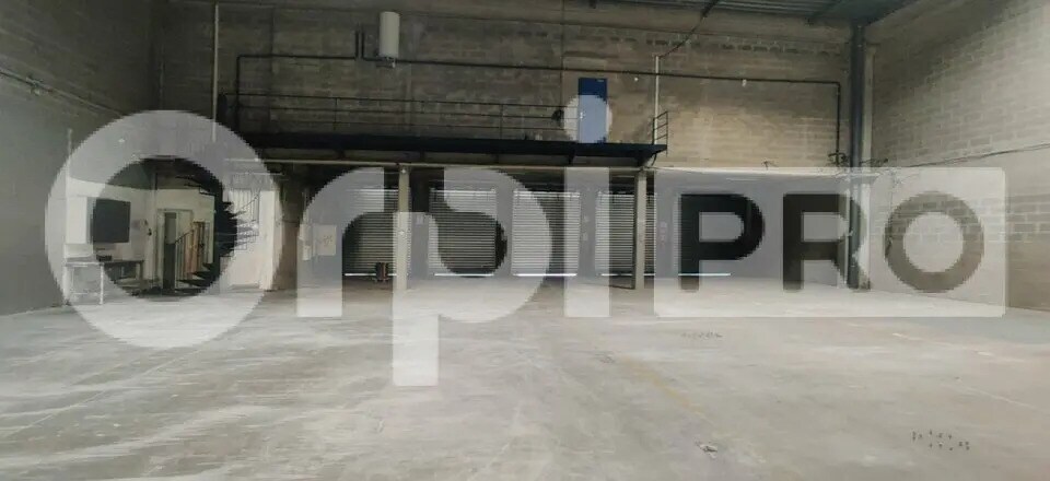 Office in Antony for lease - Interior Photo - Image 2 of 5