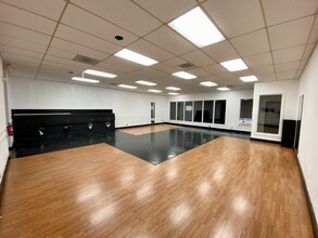 515 Lincoln Hwy, Fairview Heights, IL for lease Interior Photo- Image 2 of 3