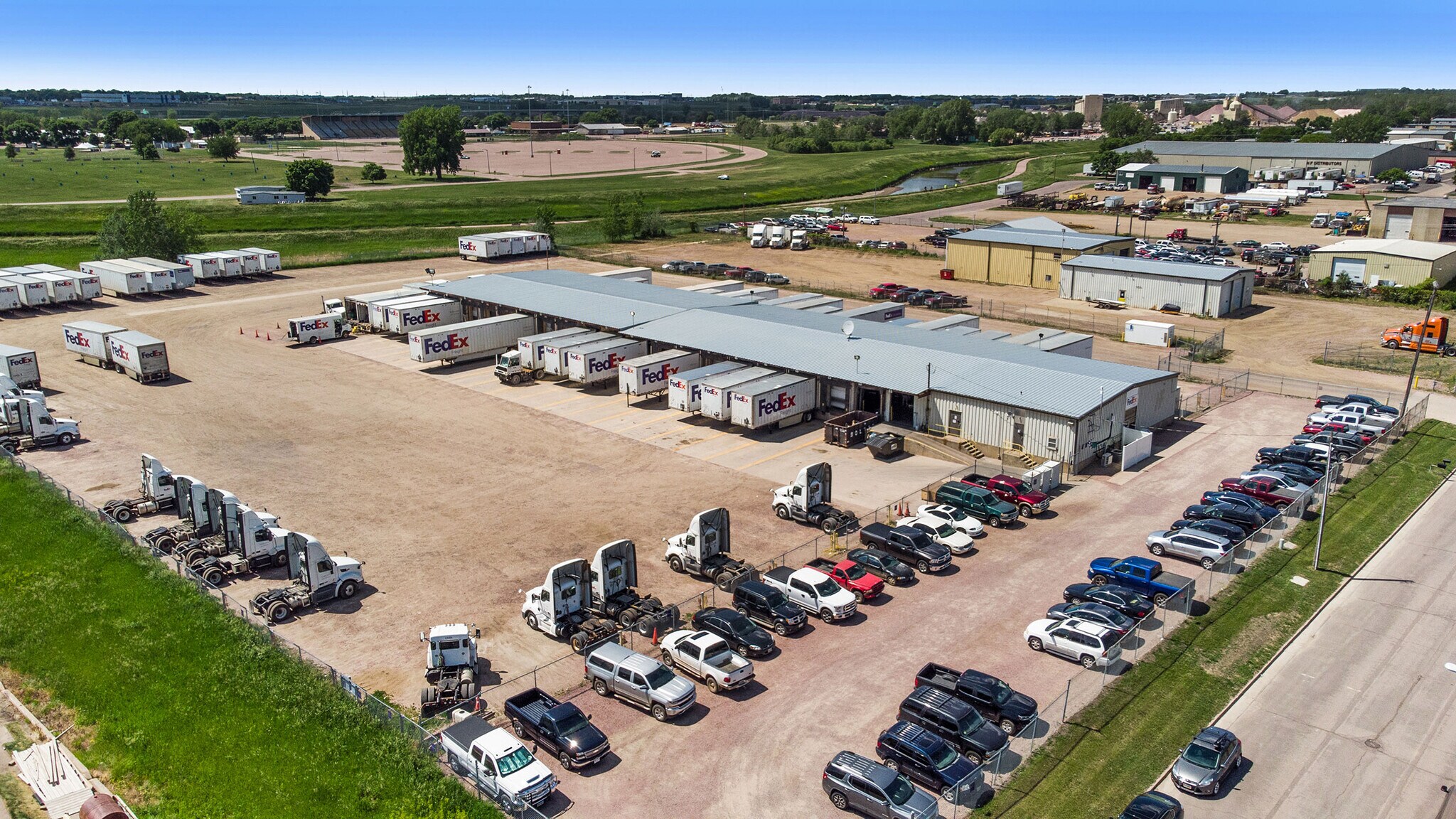 2901 W 7th St, Sioux Falls, SD for sale Primary Photo- Image 1 of 1