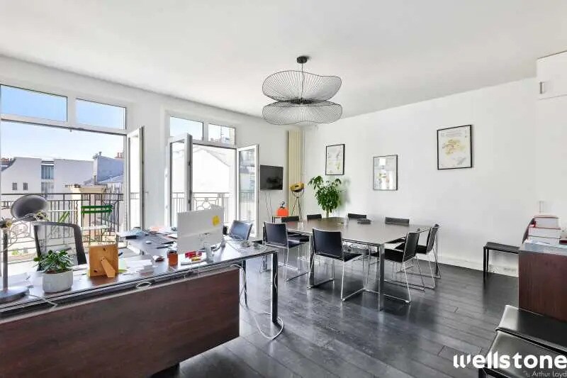 Office in Paris for lease - Building Photo - Image 3 of 11