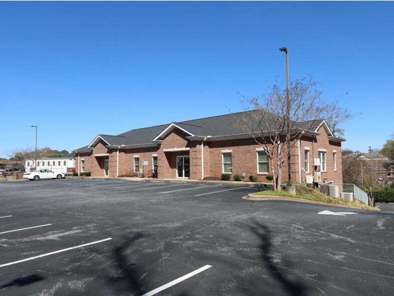 9 Maple Tree Ct, Greenville, SC for lease - Building Photo - Image 1 of 8