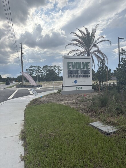 305 County Road 466A, Fruitland Park, FL for sale - Building Photo - Image 3 of 14