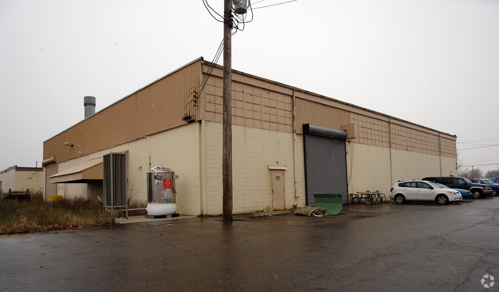 17640 15 Mile Rd, Fraser, MI for sale - Building Photo - Image 3 of 3