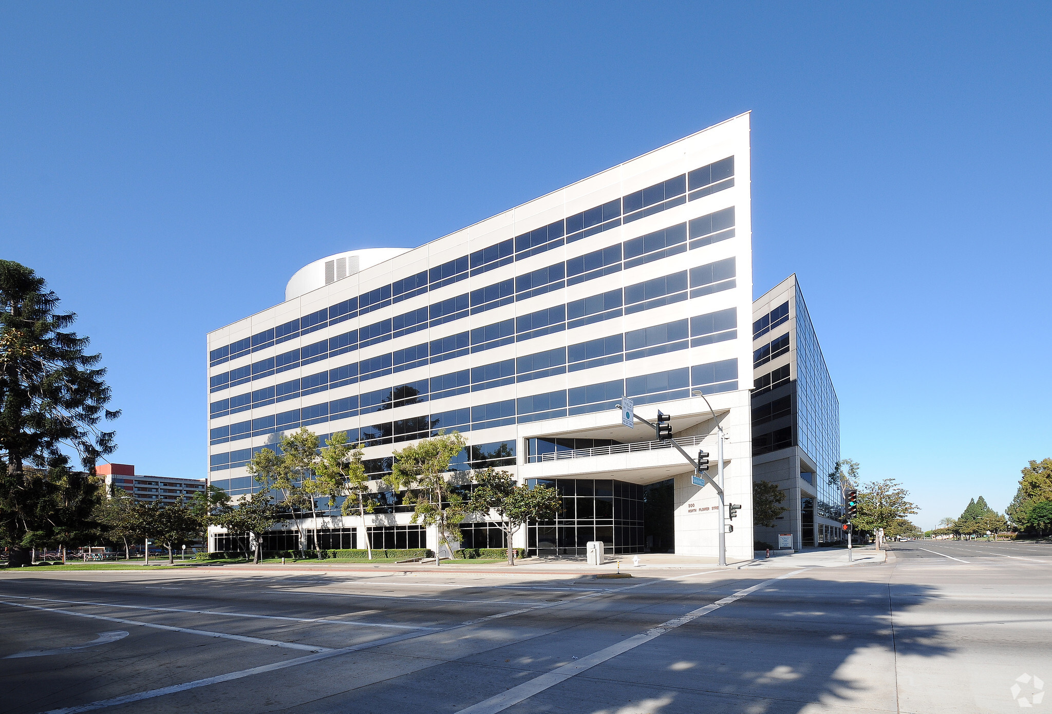 300 Flower St, Santa Ana, CA for sale Primary Photo- Image 1 of 1