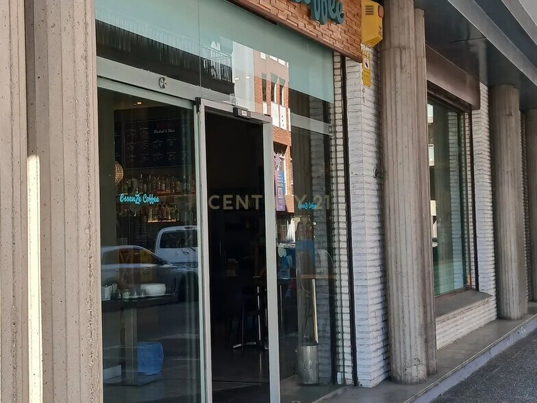 Retail in Girona, Gerona for lease - Building Photo - Image 2 of 3