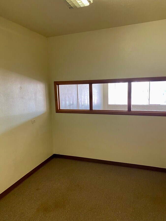 207 S Berkshire Ave, Crosbyton, TX 79322 Retail for Sale