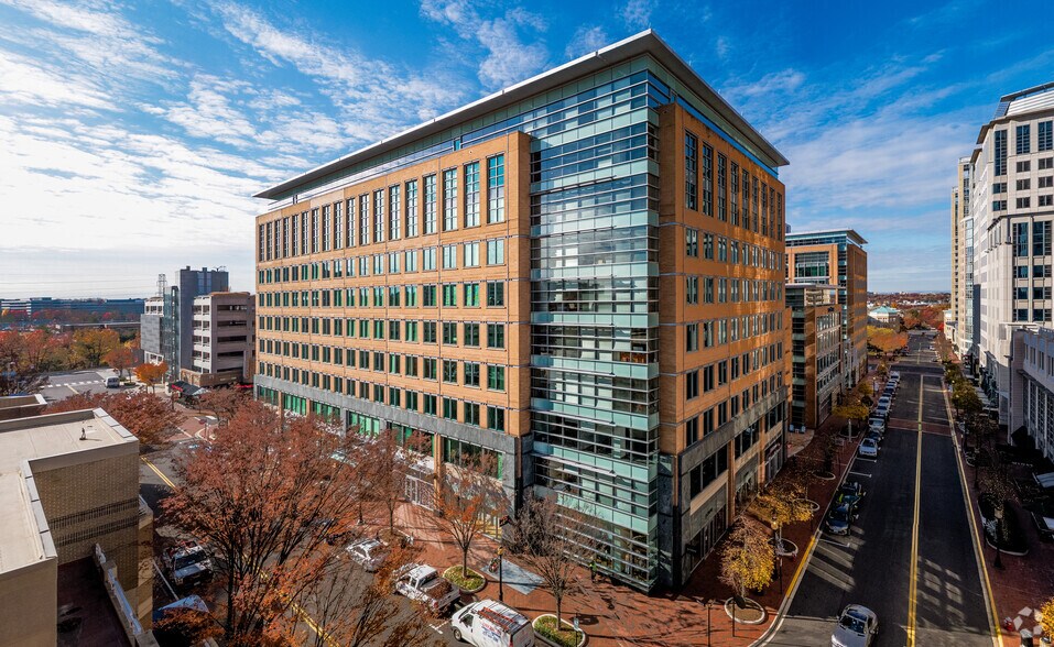 1818 Library St, Reston, VA for lease - Building Photo - Image 2 of 10