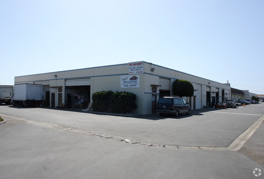 1222-1230 Saviers Rd, Oxnard, CA for lease - Building Photo - Image 3 of 7