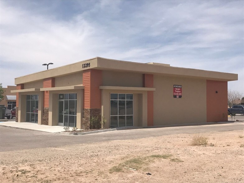 12295 Pellicano Dr, El Paso, TX 79936