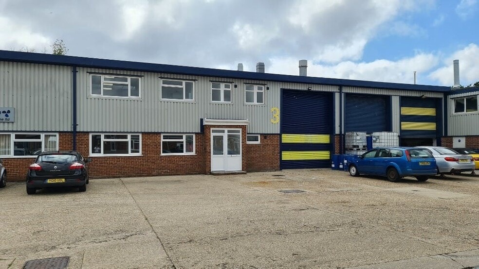 Military Rd, Fareham for lease - Building Photo - Image 1 of 6