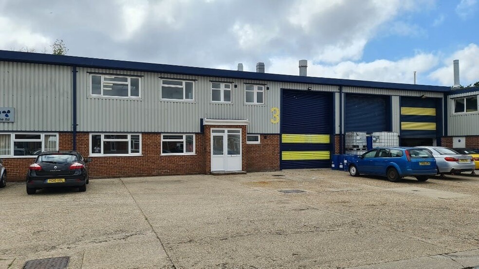 Military Rd, Fareham for lease - Building Photo - Image 1 of 8