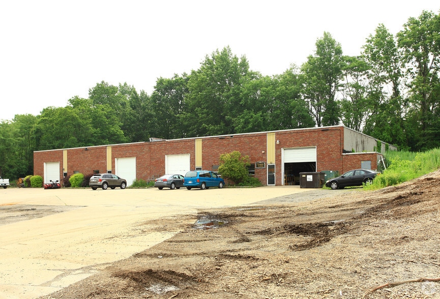 29120 Anderson Rd, Wickliffe, OH for lease - Building Photo - Image 3 of 11