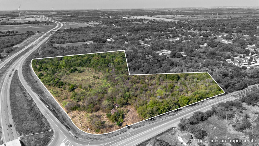 704 S Magnolia Ave, Hubbard, TX for sale - Primary Photo - Image 1 of 1