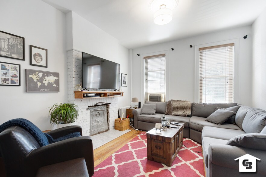 229 Jackson St, Brooklyn, NY 11211