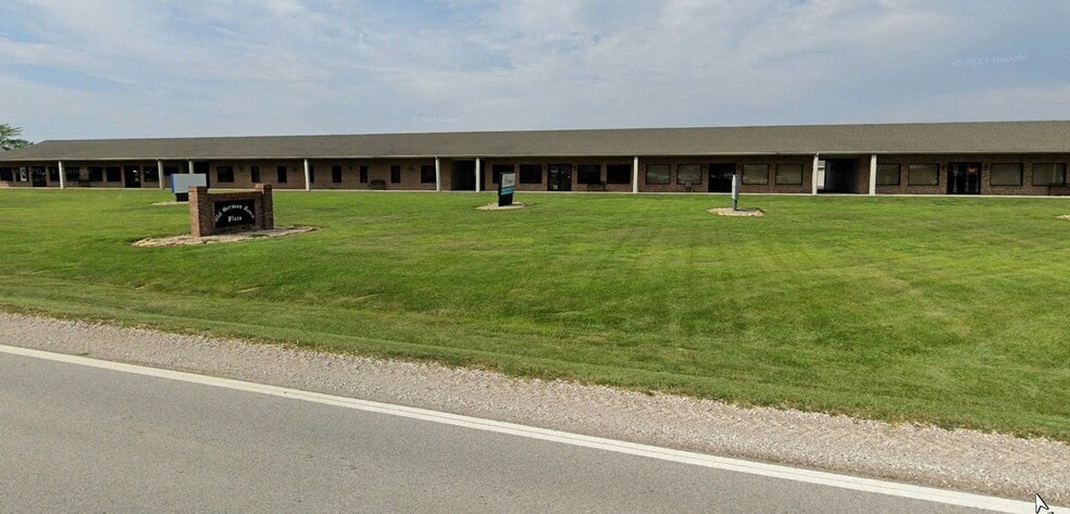 835 S 9th Ave, Haubstadt, IN for lease - Primary Photo - Image 2 of 21